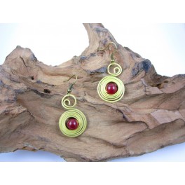 Boucles d'oreilles en Laiton et Pierre Rouge - BC066