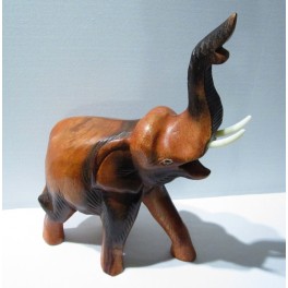 Eléphant sculpté en bois de Suar 25x17