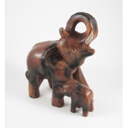 Eléphant Trompe Levée et son petit  sculpté en bois de Suar